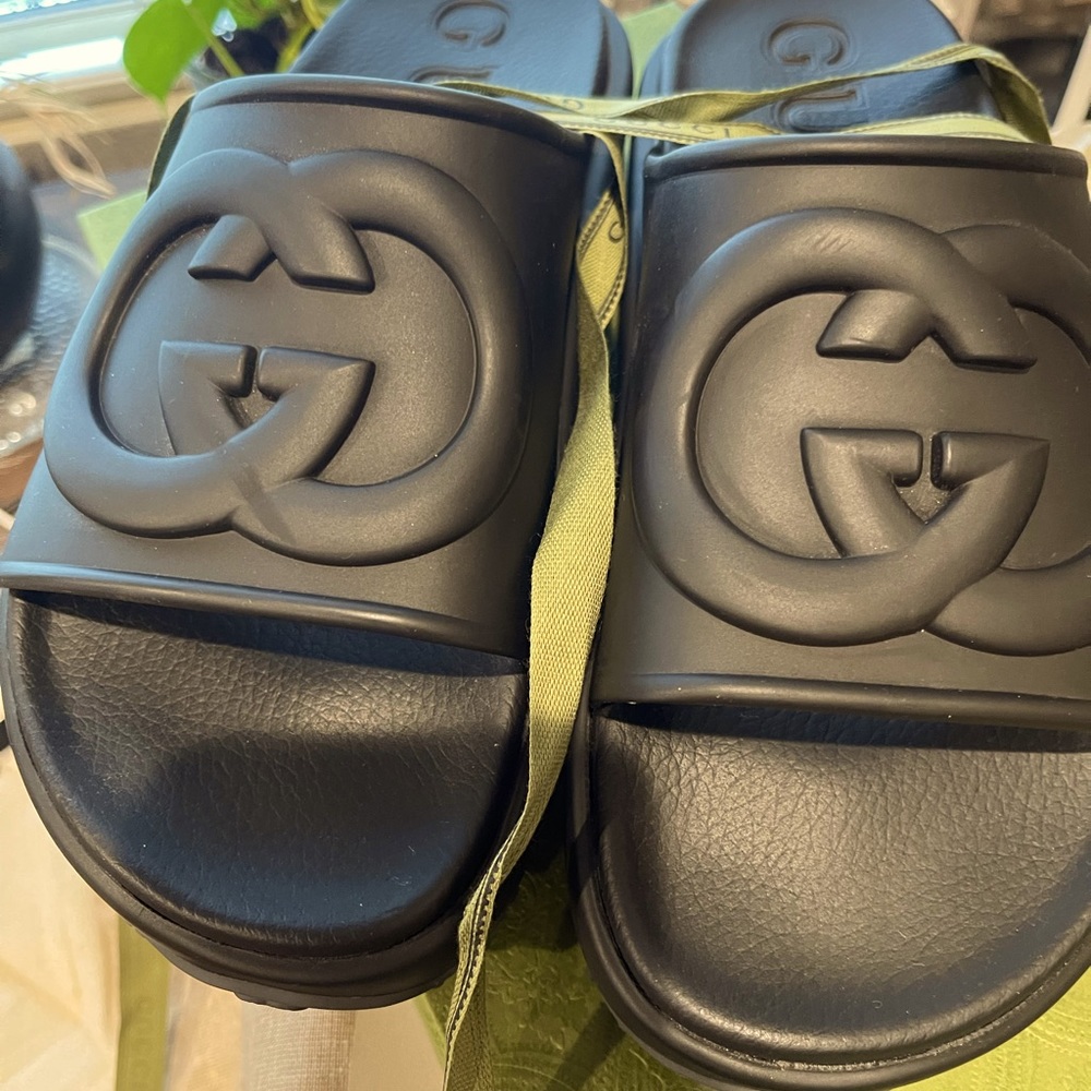 GUCCI SLIDE